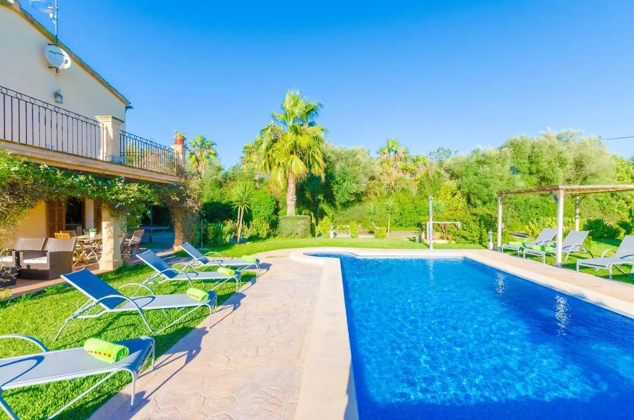 Ines Villa Inca  İspanya