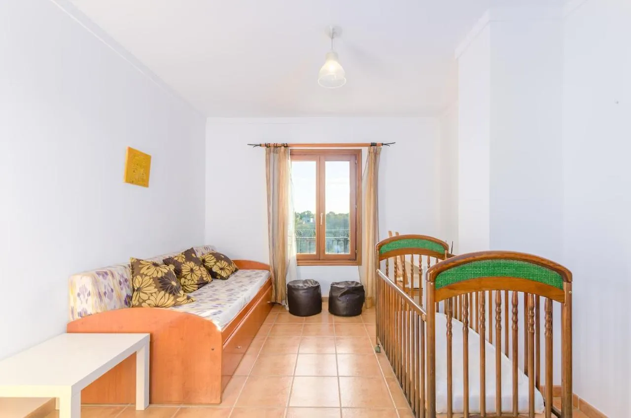 Ines Villa Inca  İspanya