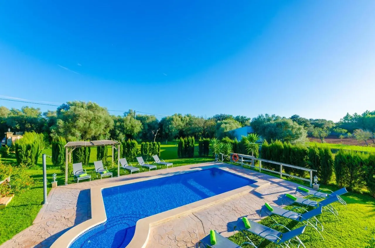 Ines Villa Inca  İspanya
